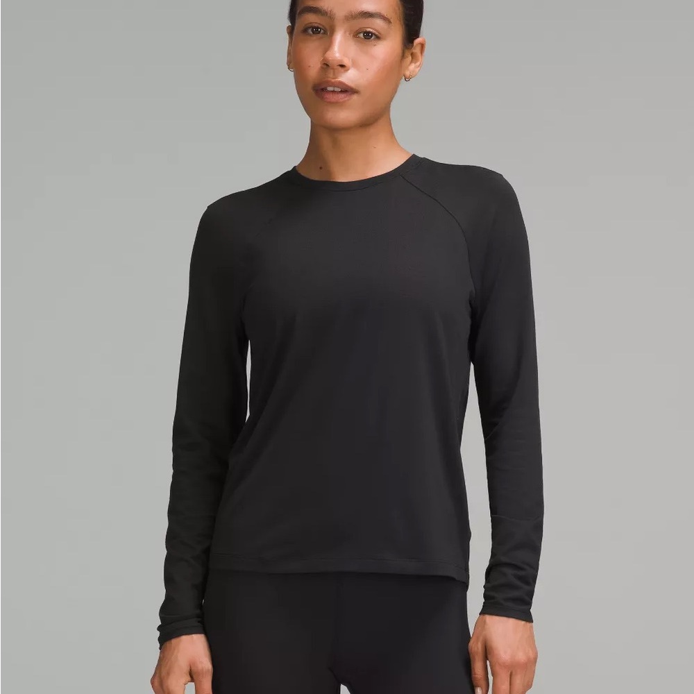 Lululemon size 14 License to Train Classic-Fit Long-Sleeve Shirt